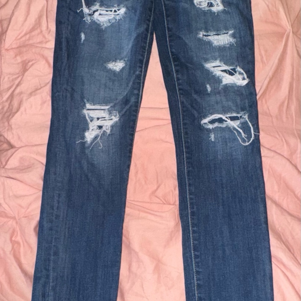 Womens American Eagle Jeggings size 2 with tears